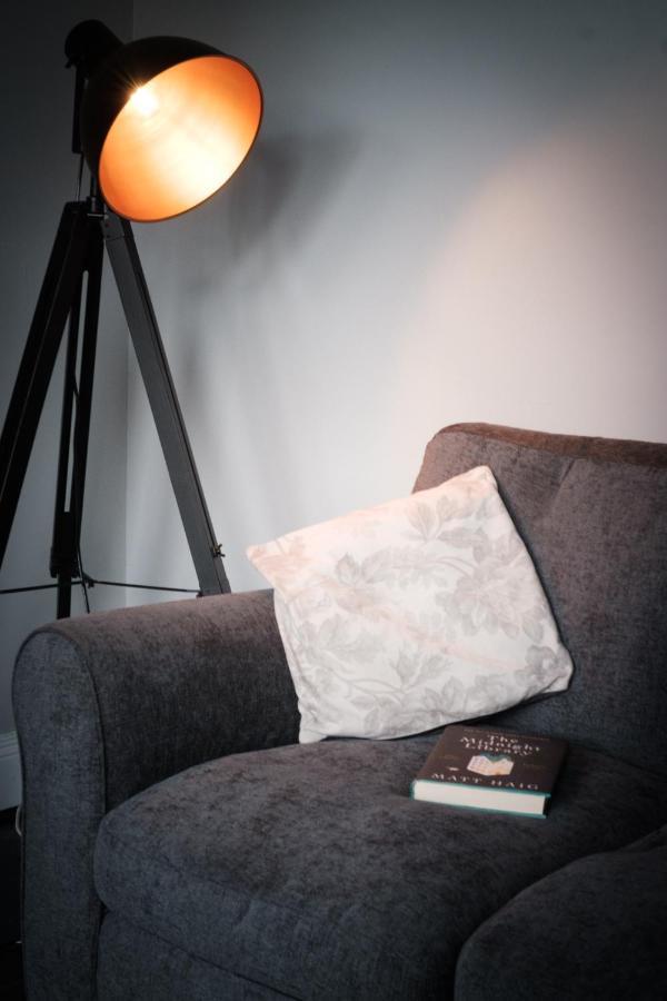 Gorgeous 3 Bedroom Victorian Townhouse Lisburn Eksteriør bilde