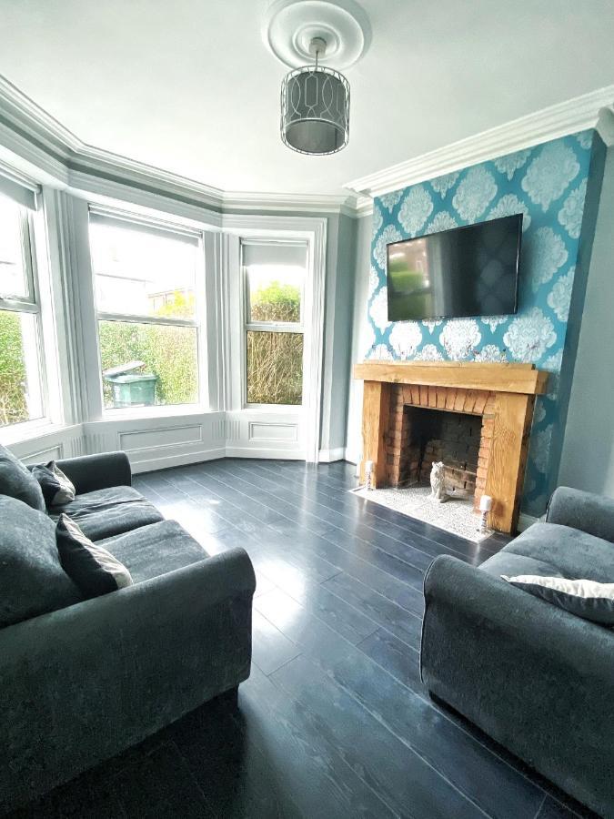 Gorgeous 3 Bedroom Victorian Townhouse Lisburn Eksteriør bilde